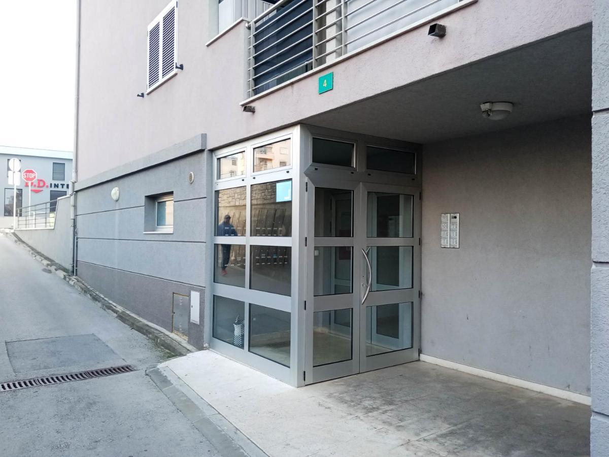 Centre, Modern App 2+2, Free Parking * Pula